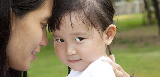 Shy & Clingy Baby | Huggies Malaysia